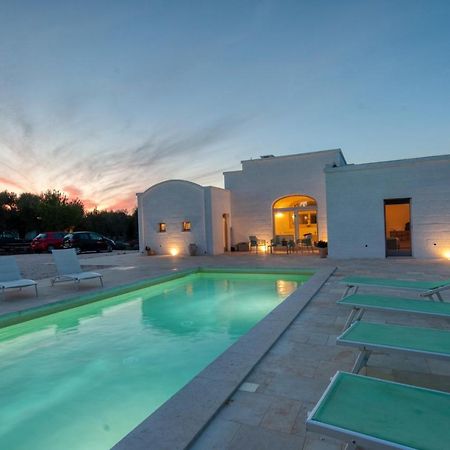 Вилла Trulli Acquasala - Apulian Country Experience Остуни Экстерьер фото