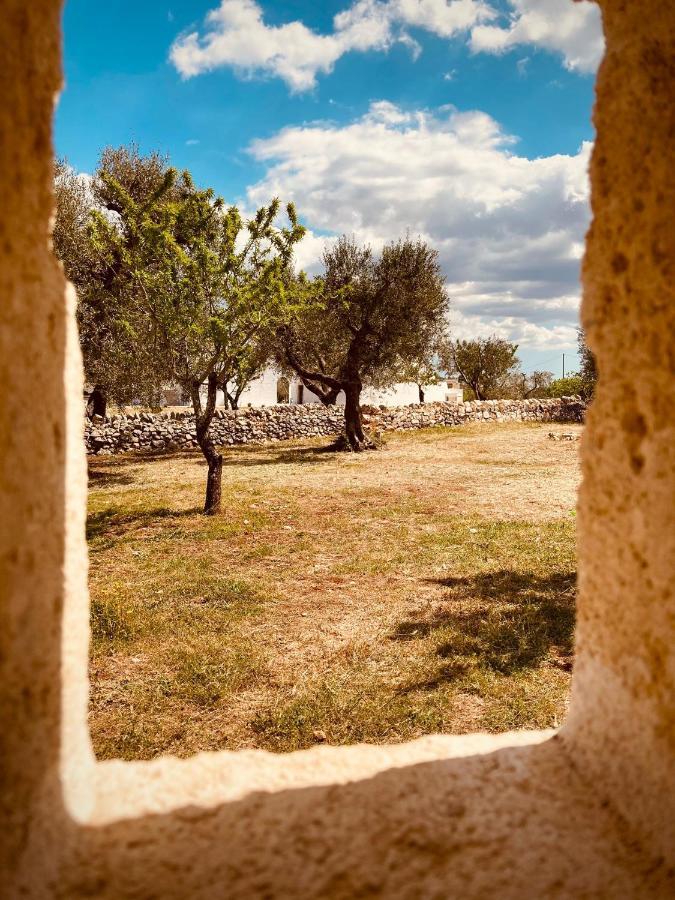 Вилла Trulli Acquasala - Apulian Country Experience Остуни Экстерьер фото
