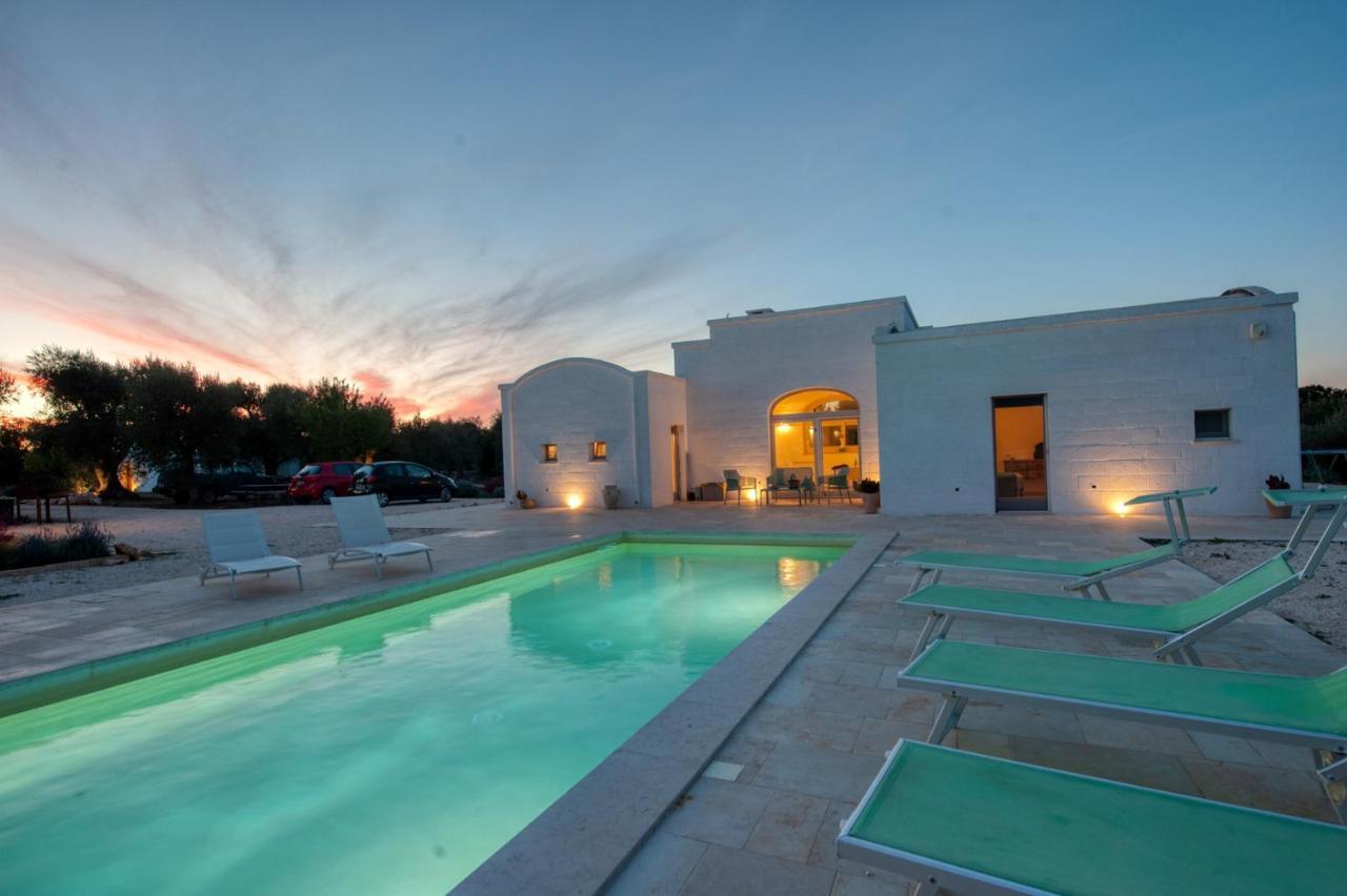Вилла Trulli Acquasala - Apulian Country Experience Остуни Экстерьер фото