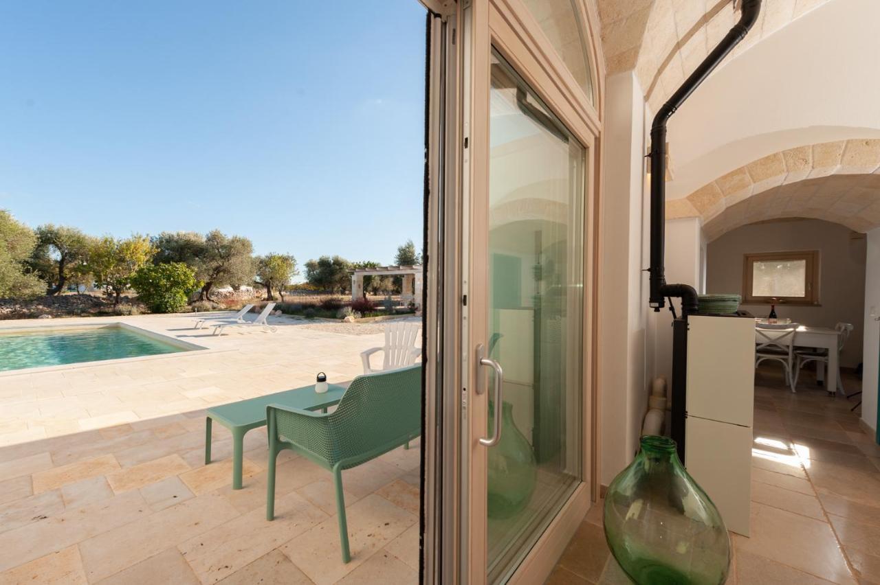Вилла Trulli Acquasala - Apulian Country Experience Остуни Экстерьер фото
