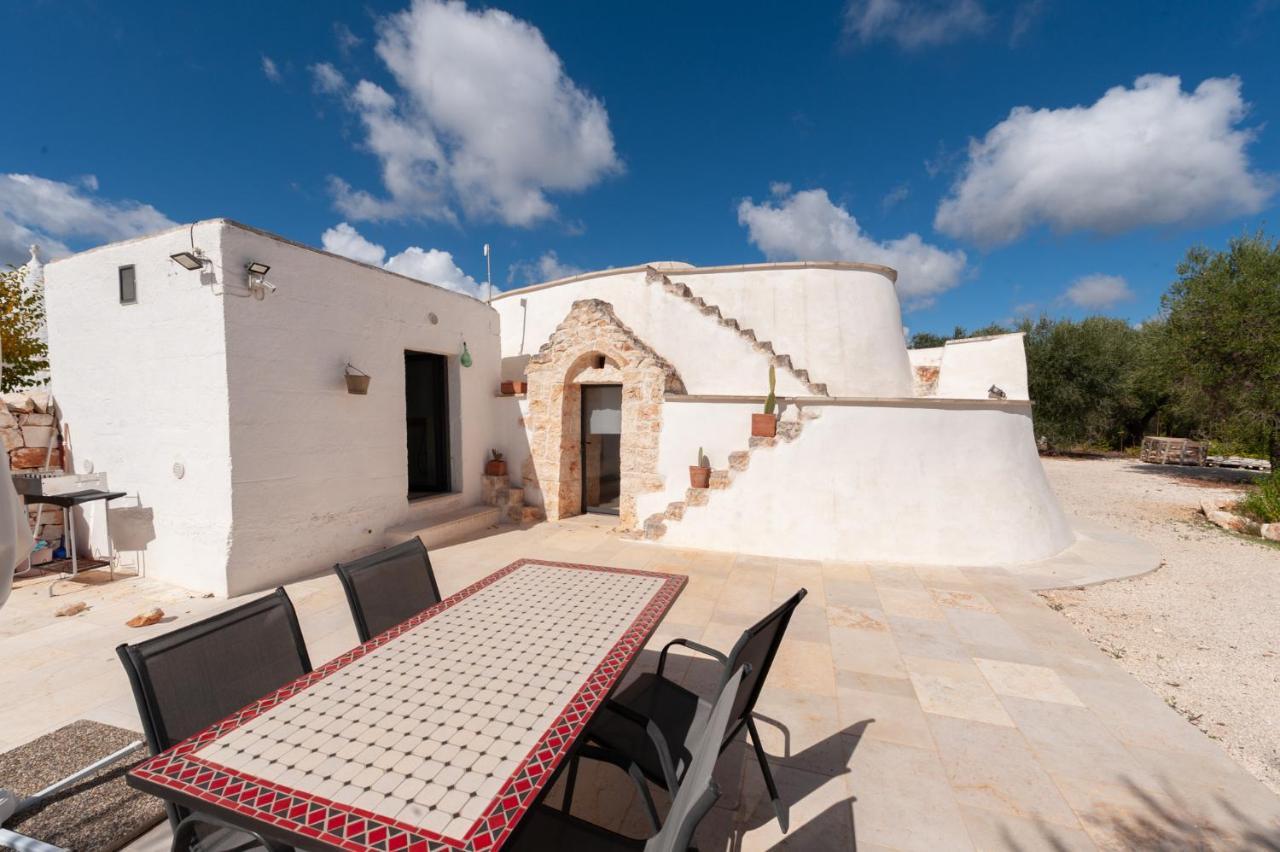 Вилла Trulli Acquasala - Apulian Country Experience Остуни Экстерьер фото